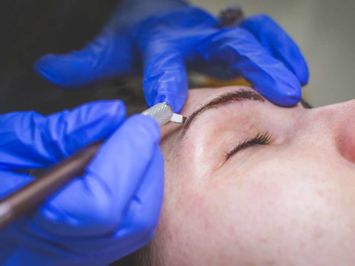 Pros And Cons Of Microblading: Beginners Guidelines Before Deciding To Undergo Microblading Procedure